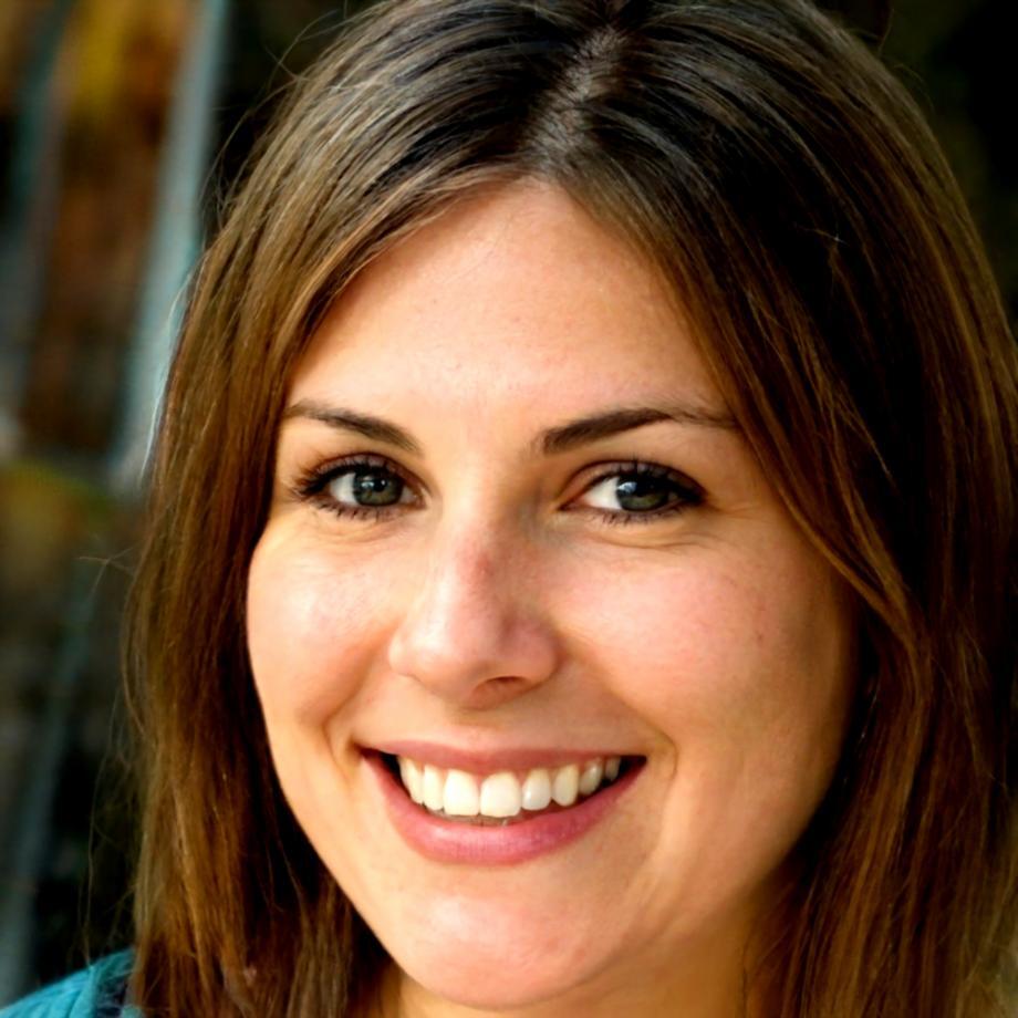 Dr. Marie Dubois, spécialiste en psychologie familiale